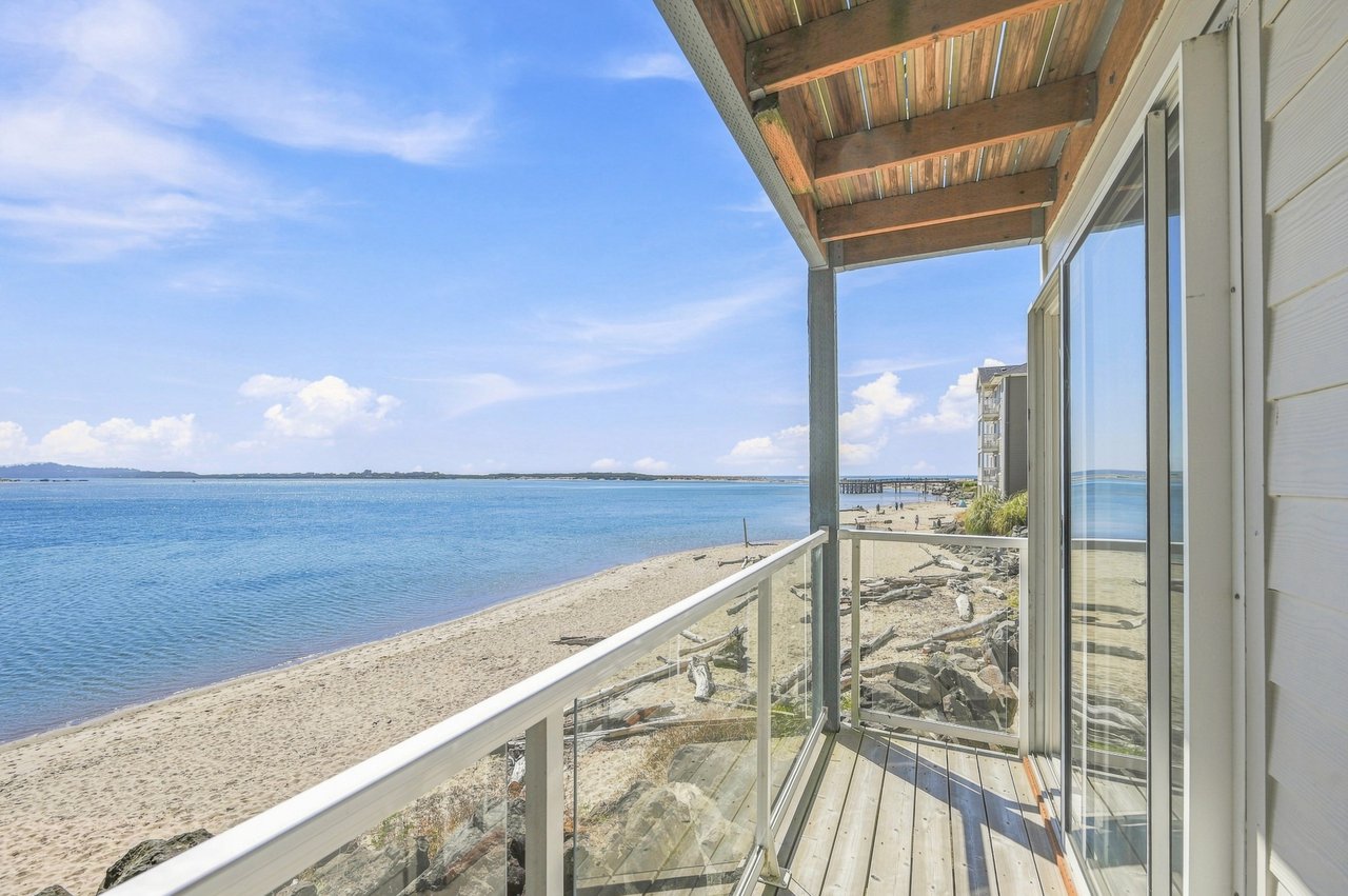 Step onto your private balcony and soak in sweeping views of the tranquil waterfront, where sand, sea, and sky blend seamlessly. Perfect for your morning coffee or sunset unwind.