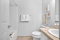 Full Bathroom, Waters Edge 104